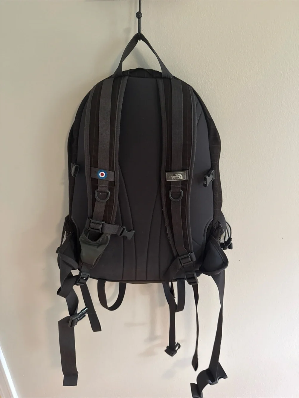 The North Face Black Vintage Recon Pinstripe 30 L Backpack Phish Donut Interior